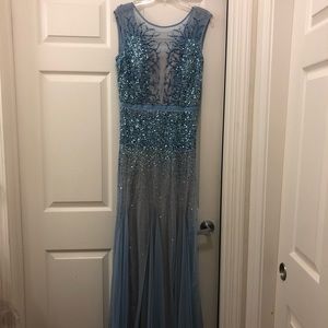 Adrianna Papell Evening/Ball dress blue w/sequins